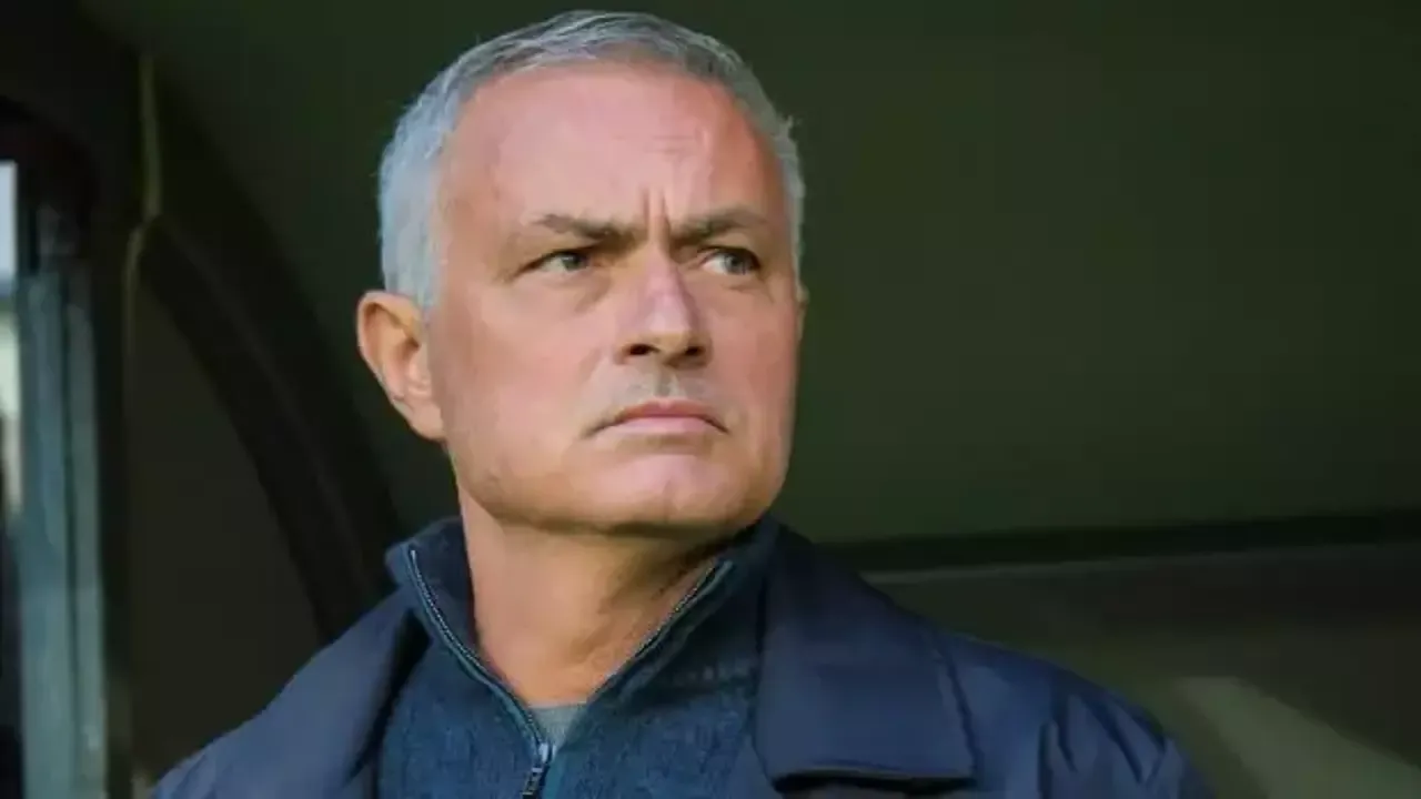 Mourinho'dan Kesin Talimat! Fenerbahçe Manchester United'ın Yıldızını İstiyor! Fenerbahçe'nin Radarında Kim Var?