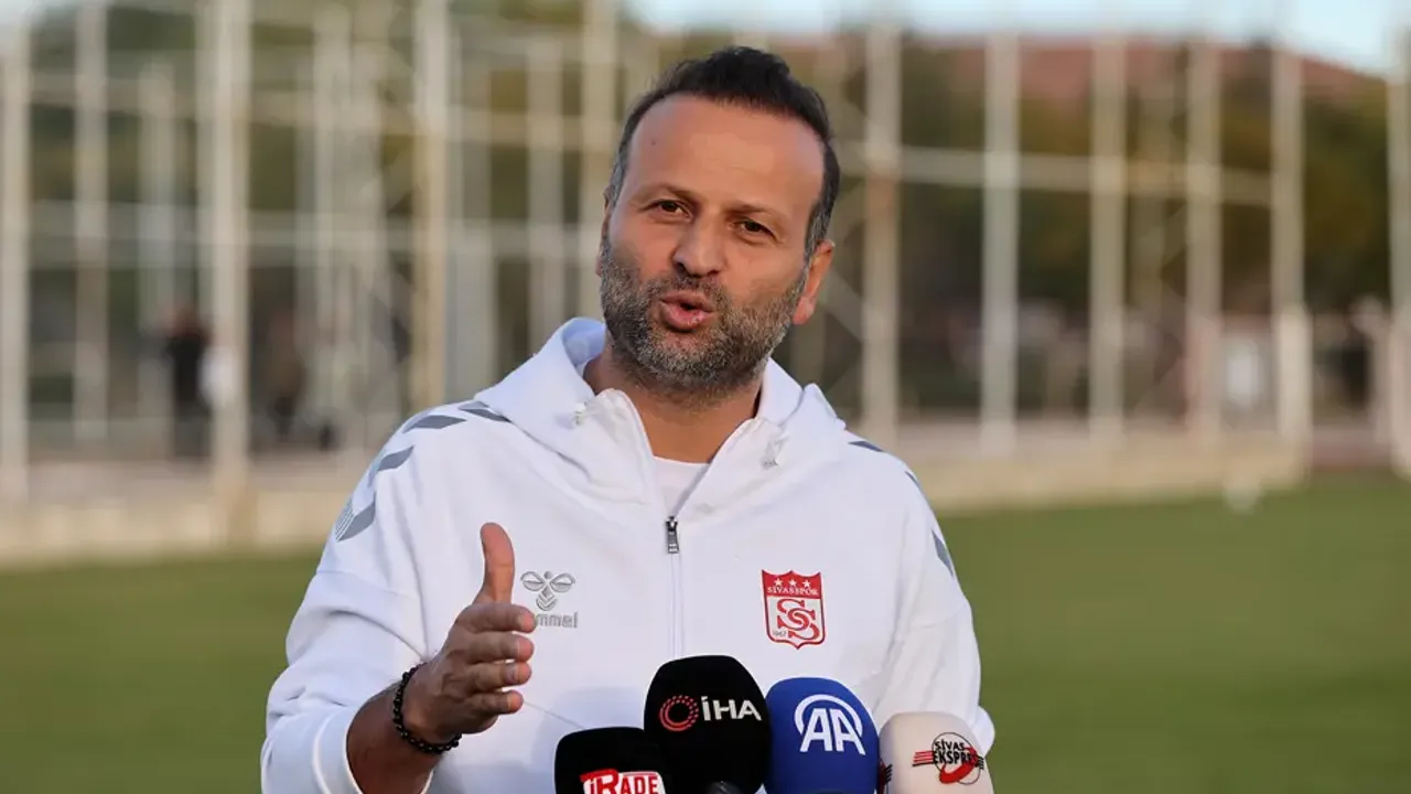 Sivasspor Teknik Direktörü Osman Zeki Korkmaz İstifa mı Etti? Açıklama Geldi!