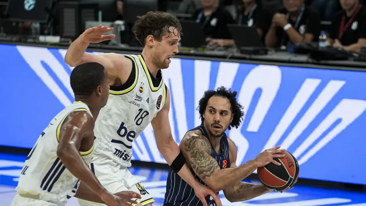 EuroLeague’de Dev Randevu: Fenerbahçe Beko, Efes’i Deplasmanda Devirdi