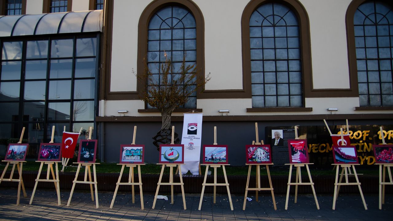 BASAF’tan Cumhuriyet Bayramı’na Özel “Bayrak” Temalı Fotoğraf Sergisi