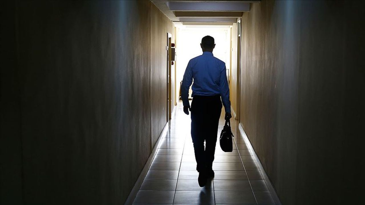 2025’te 45 Binden Fazla Kişi İşsiz Kaldı! Dev Şirketler İşten Çıkarmalara Devam Ediyor!