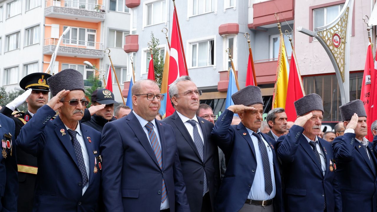 Susurluk’ta Cumhuriyetin 102. Yılı Coşkuyla Kutlandı