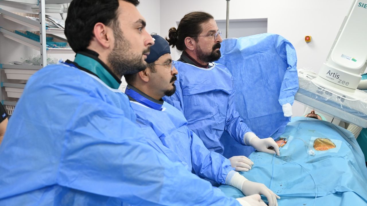 Balıkesir Üniversitesi Kardiyolojiden Büyük Başarı: Artık Kalp Ritim Bozuklukları Balıkesir’de Tedavi Ediliyor