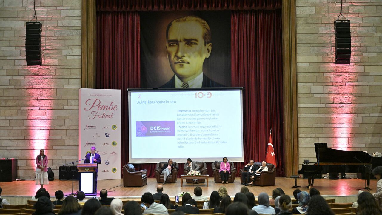 Meme kanseri farkındalığı için "Pembe Festival" düzenlendi