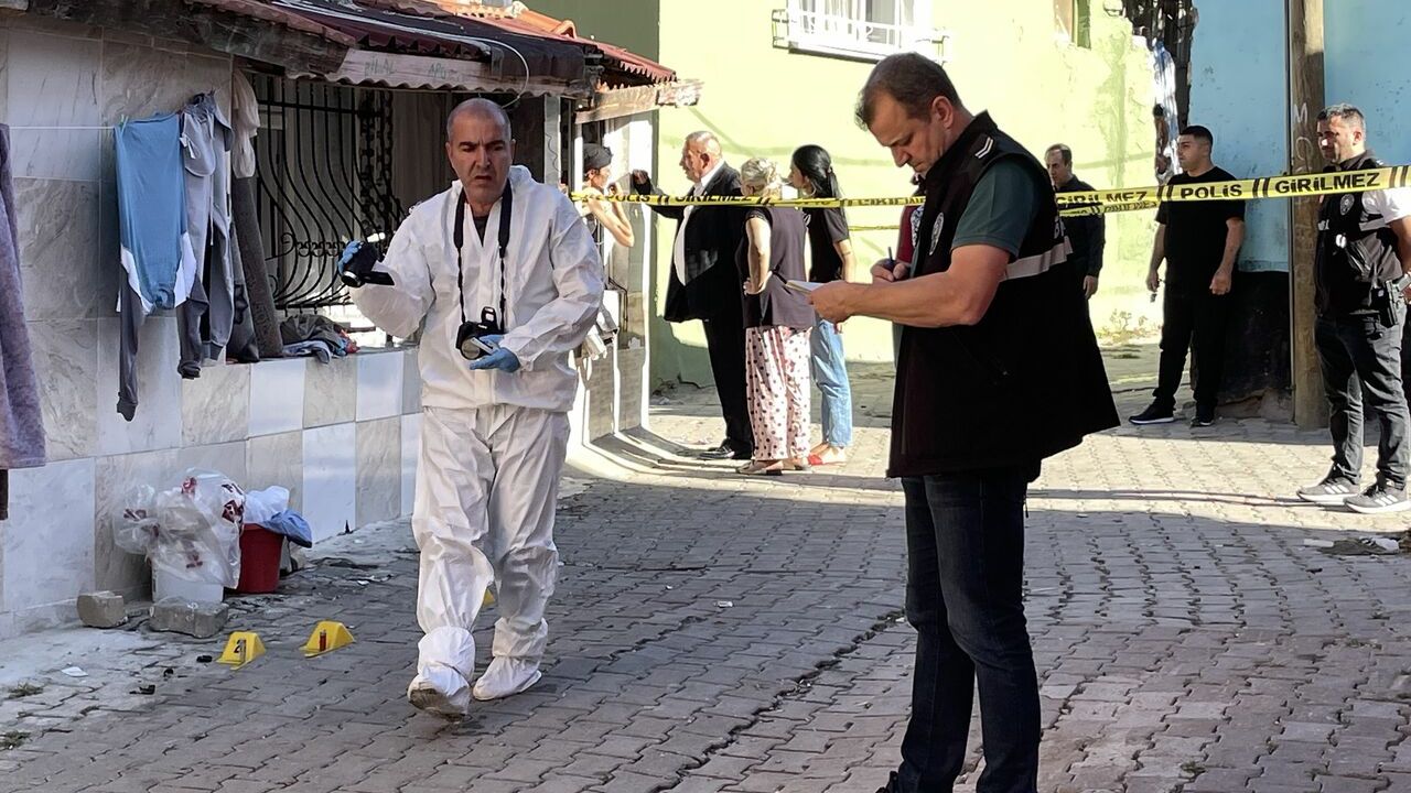 Çıkan silahlı kavgada 1 kişi öldü, 1 kişi ağır yaralandı