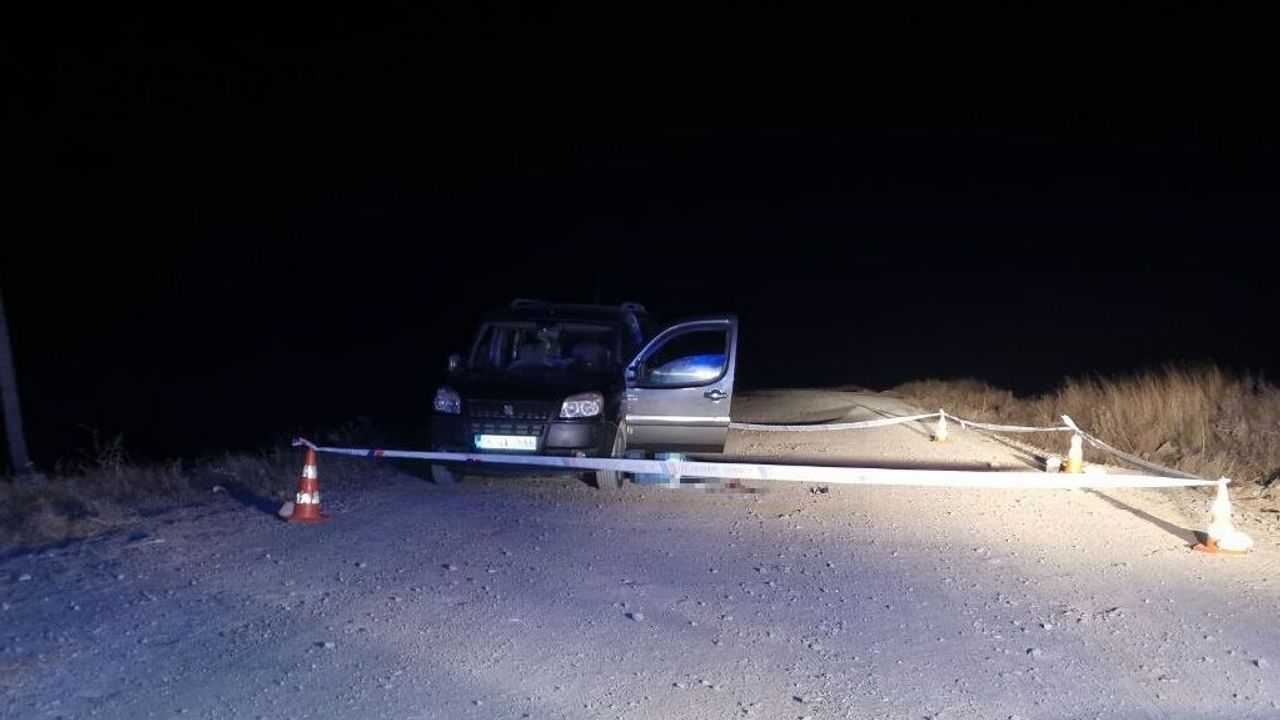 Yol kenarında silahla vurulmuş bir erkeğin cesedi bulundu