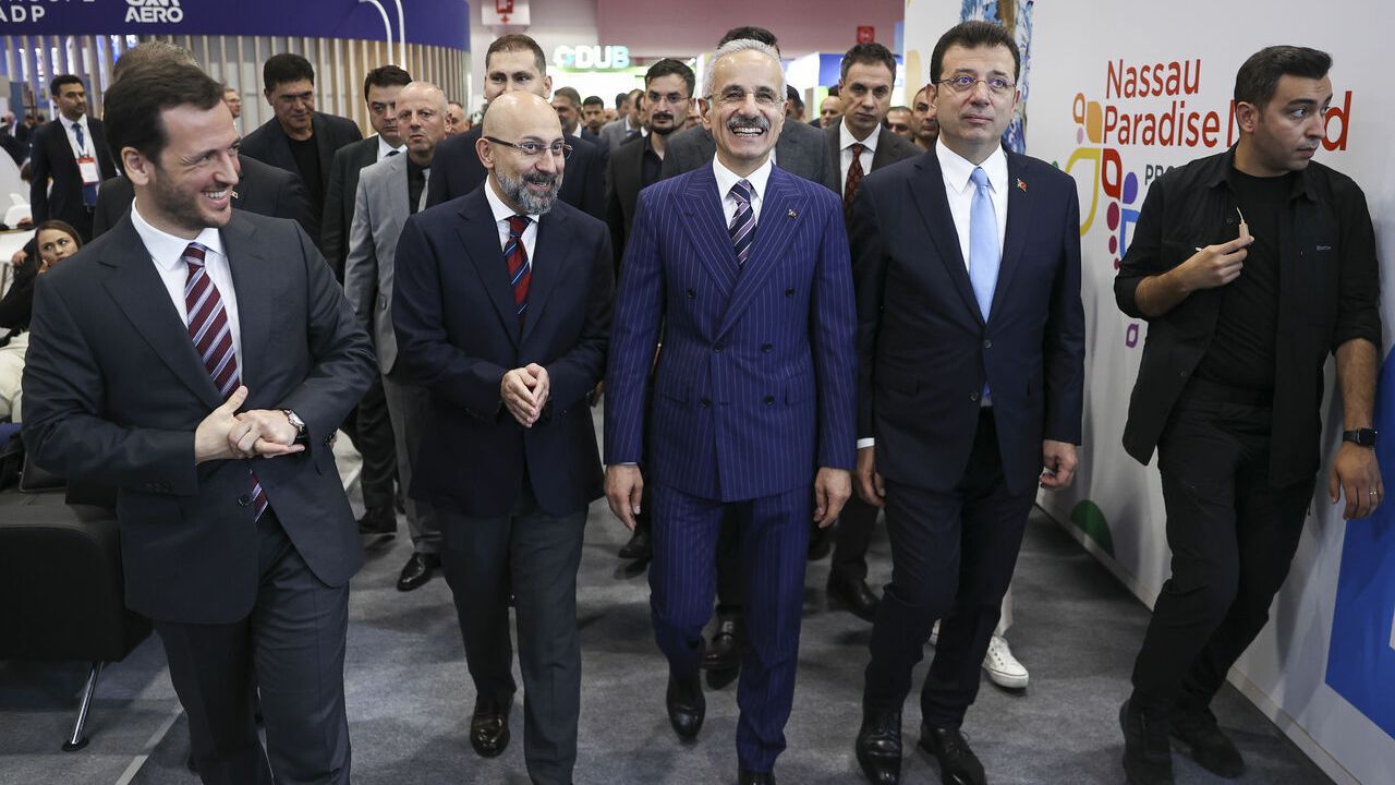 Bakan Uraloğlu: "İstanbul Havalimanı gibi bir üsse sahip olmak, önemli bir avantajdır''