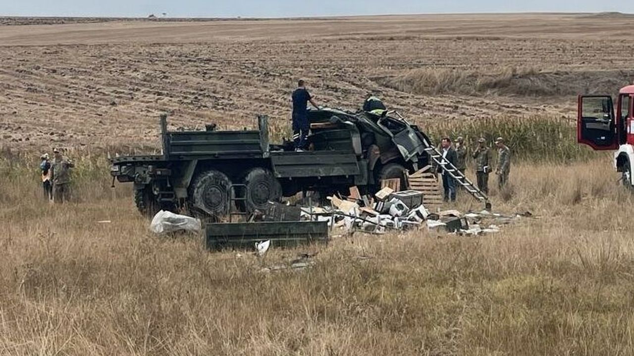 Askeri aracın devrilmesi sonucu 3 asker yaralandı