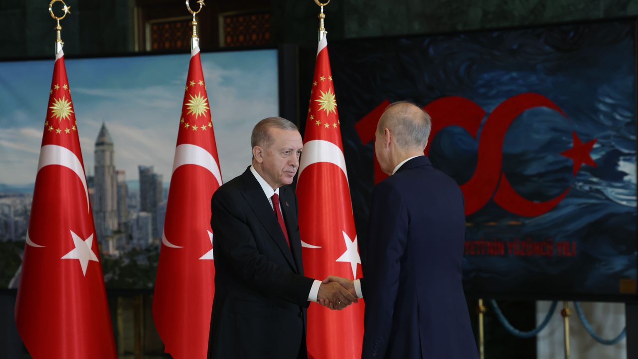 Cumhurbaşkanı Erdoğan: 85 milyon el ele, gönül gönüle Türkiye Yüzyılı'nı inşa ediyoruz