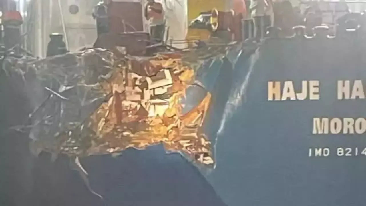 Marmara Adası açıklarında iki gemi çarpıştı. Can kaybı tespit edilmedi