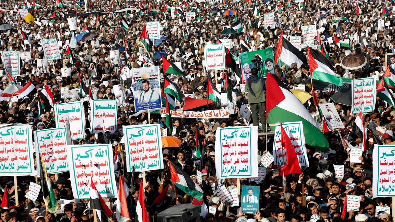 Yüz binlerce Yemenli ABD ve İngiltere'yi böyle protesto etti