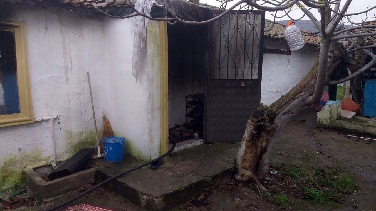 Elektrik kaçağından çıkan yangında ev sahibi yaşamını yitirdi