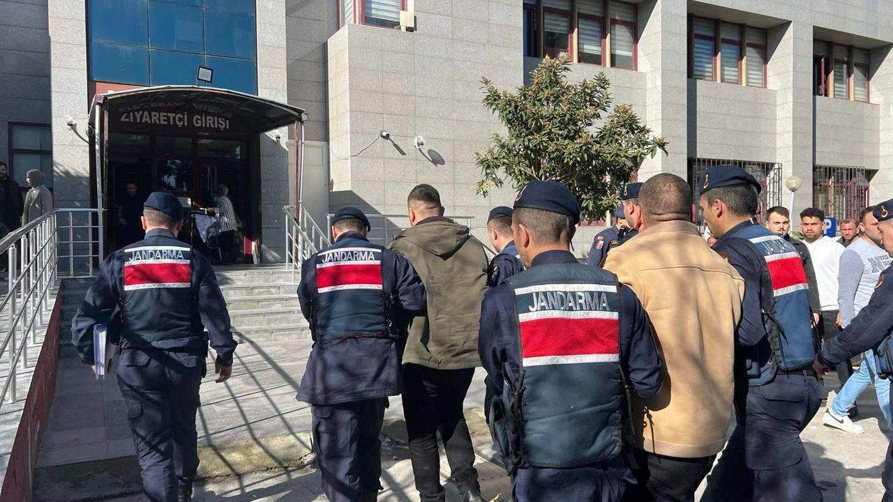 Balıkesir'de organize suç örgütüne yönelik "Kafes-38" operasyonunda 2 tutuklama