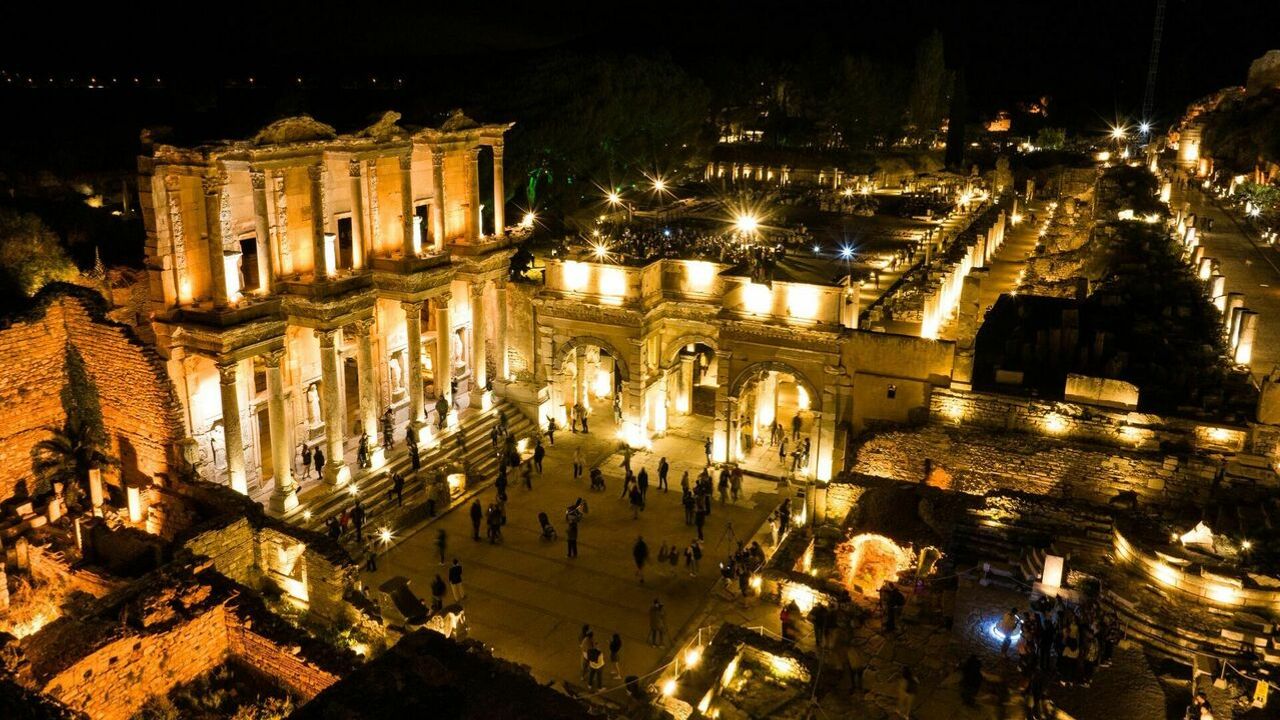 Efes Antik Kenti'nde "gece müzeciliği" tanıtım toplantısı yapıldı