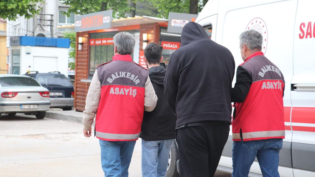 Balıkesir'de dolandırıcılar yakalandı!
