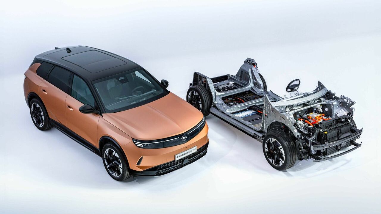 Opel Grandland'ın dünya prömiyeri yapıldı