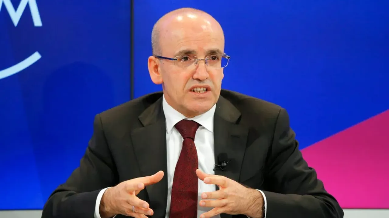 Bakan Şimşek, OECD Bakanlar Konseyi Toplantısı için Paris'e gitti