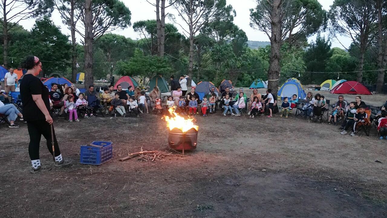 Edremit'te anaokulu öğrencileri, Kazdağları'nda kamp yaptı, çadırda konakladı