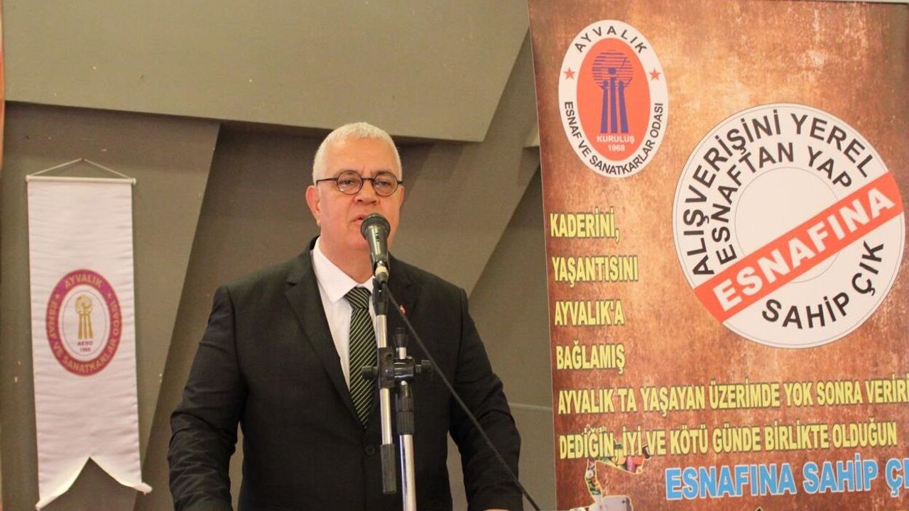 Ayvalık Esnaf ve Sanatkârlar Odası Başkanı Melih Çakırca: ''Esnafımıza fiyatlarla ilgili bu kadar yüklenilmesi haksızlıktır''