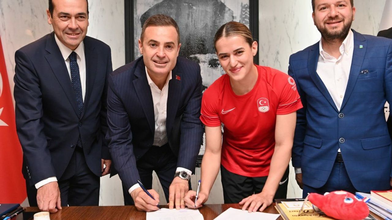 Balıkesir Büyükşehir Belediyespor'dan Esra Yıldız Kahraman açıklaması! 'Spor etiğine yakışmadı'