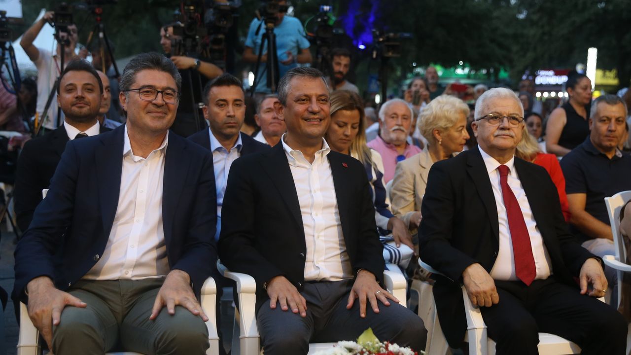 CHP Genel Başkanı Özel, Burhaniye-Ören Turizm, Kültür ve Sanat Festivali'ne katıldı
