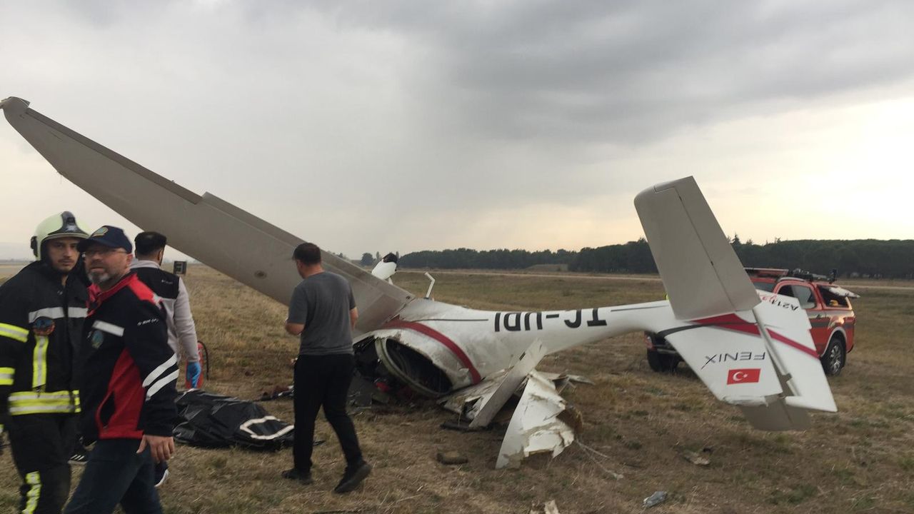 Bursa'da eğitim uçağı düştü! 2 pilot yaşamını yitirdi!