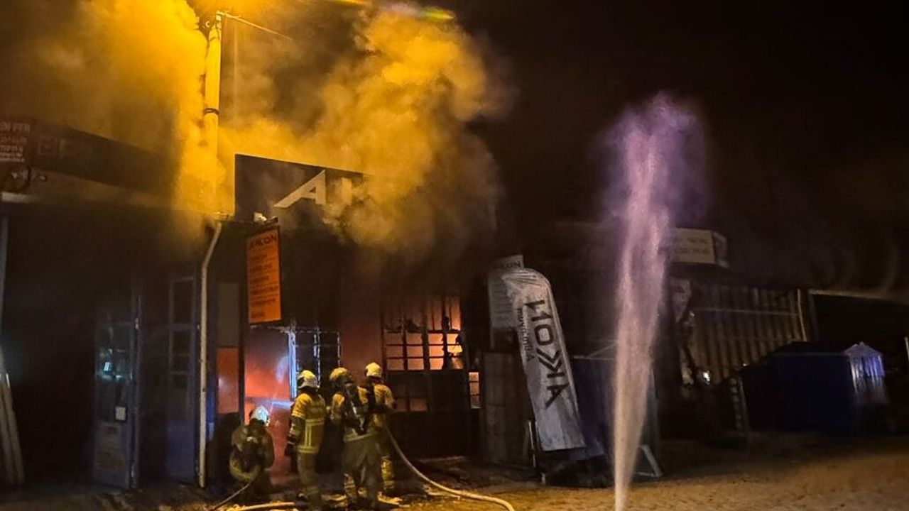 Ayvalık Sanayi Sitesi'nde korkutan yangın!