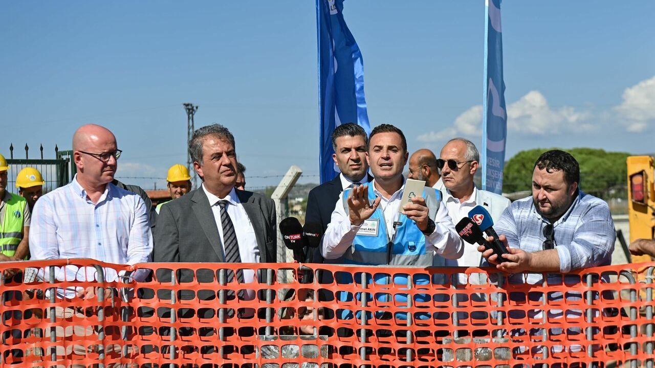 Ahmet Akın: ''Önceki belediye yönetimi kendi vatandaşını suyla zehirledi!''