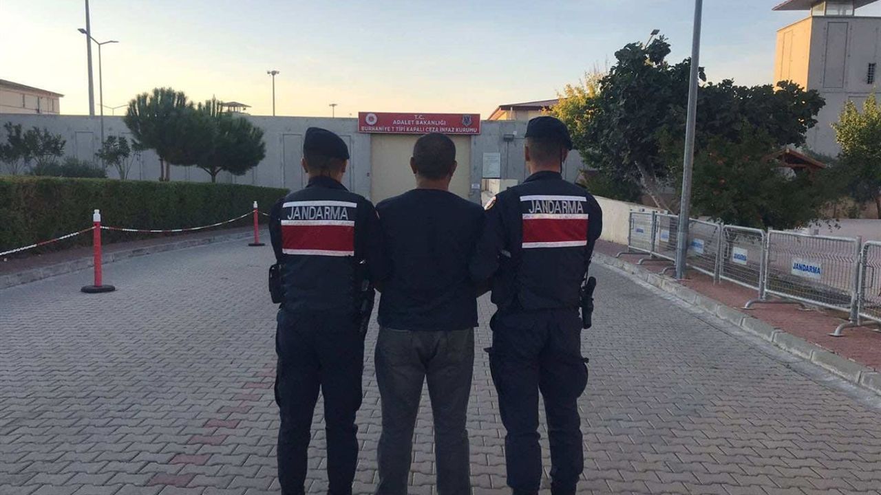 Edremit'te 11 yıl 5 ay 10 gün kesinleşmiş hapis cezası bulunan hükümlü yakalandı