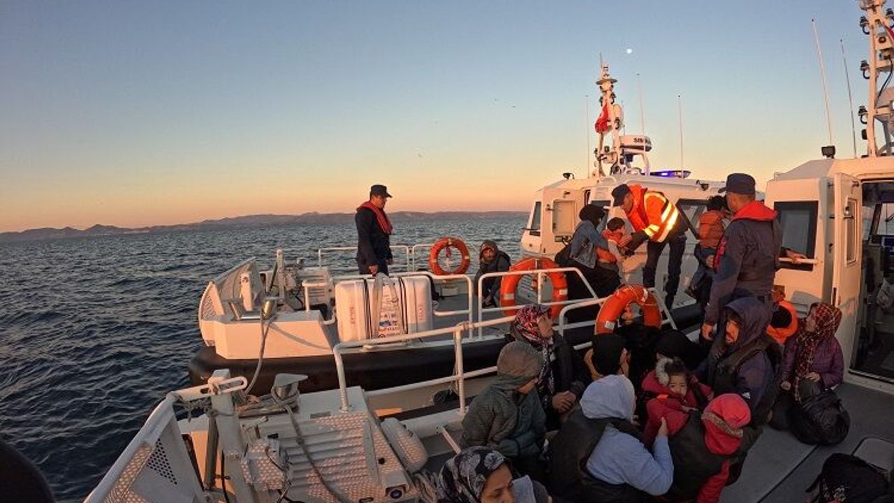 Balıkesir’de iki ayrı operasyonda 16’sı çocuk toplam 33 düzensiz göçmen yakalandı