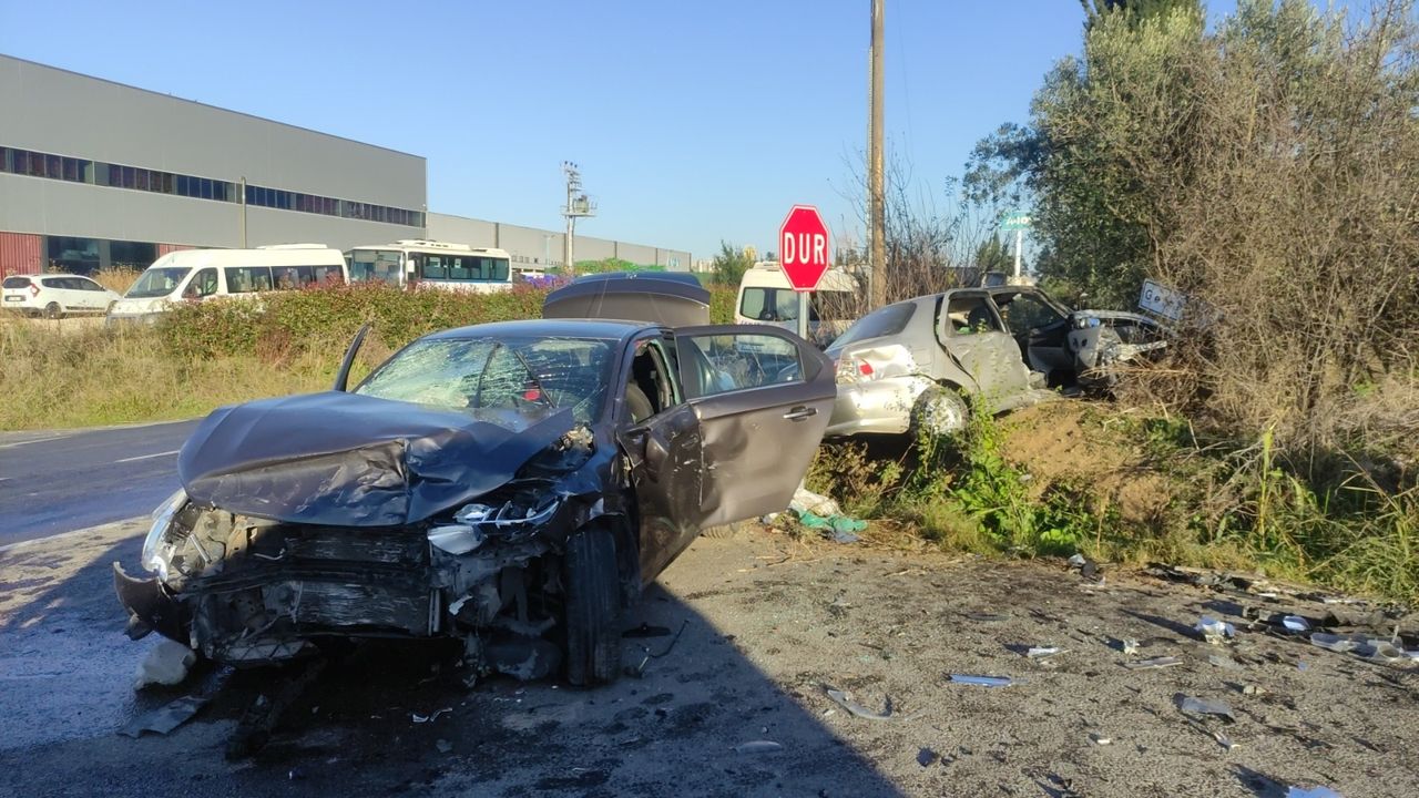 İki otomobilin çarpıştığı kazada 7 kişi yaralandı!