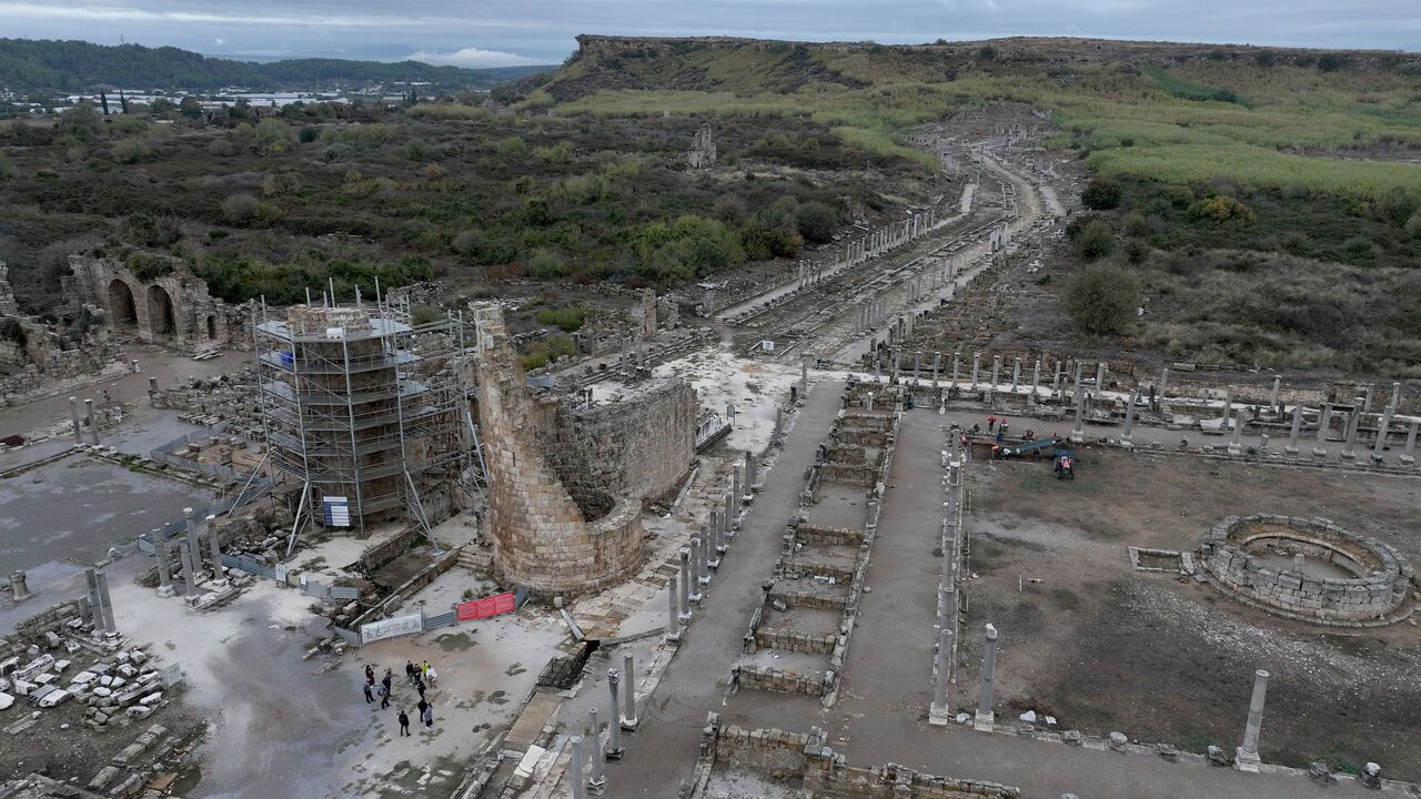 Kestros Çeşmesi... 1800 yıl sonra yeniden su akıyor