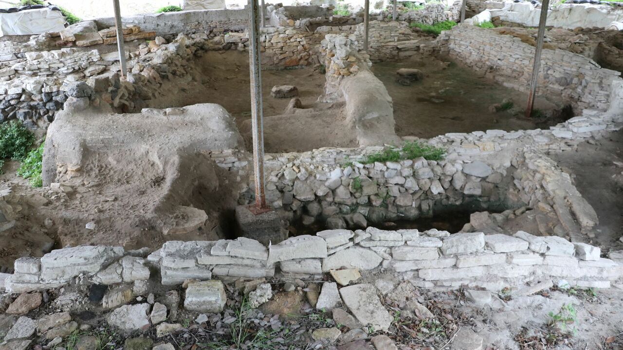 Santorini Volkanı hakkında çarpıcı tarihi gerçek!