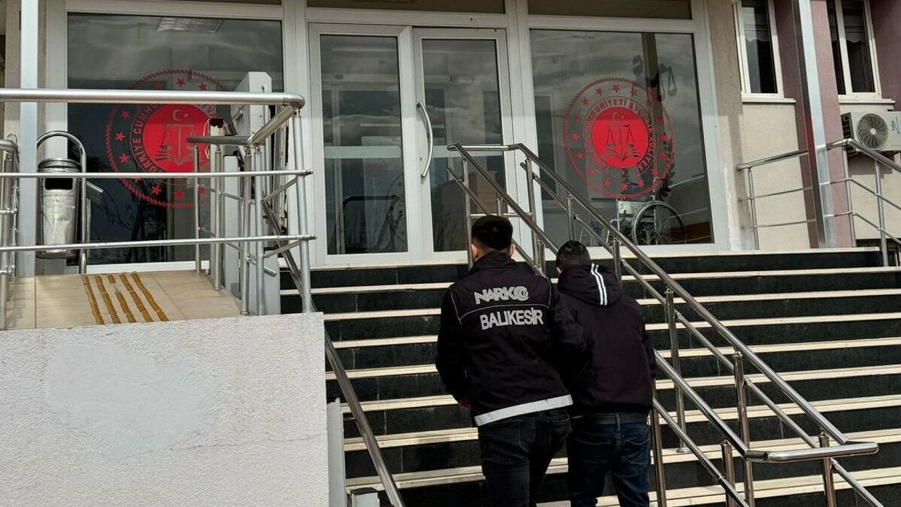 Ayvalık’ta uyuşturucu suçundan aranan hükümlü yakalandı!