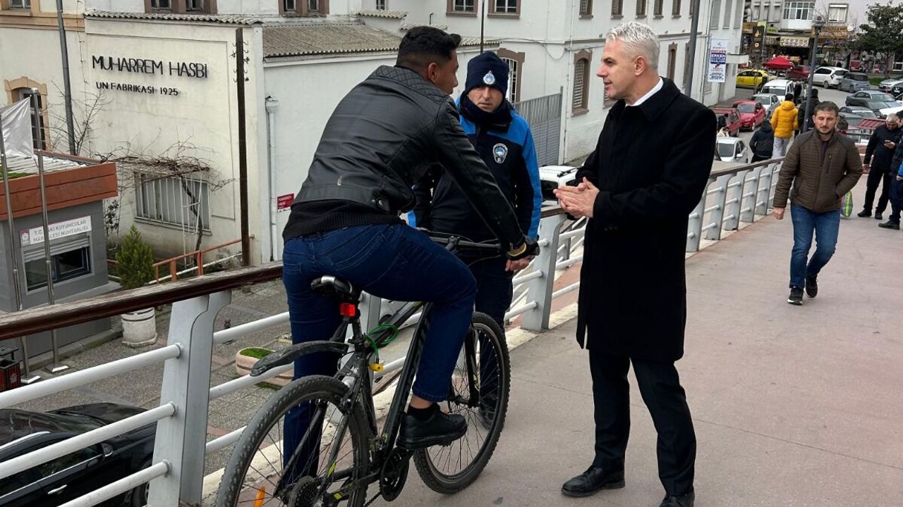 Büyükşehir Zabıtası üstgeçidi yakın takibe aldı!
