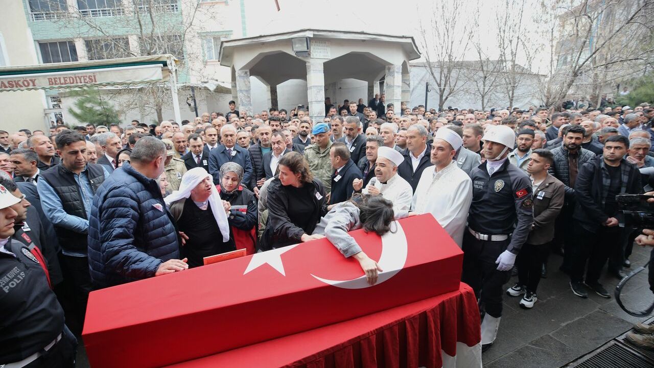 Şehit Polis Memuru Mesut Acar, Memleketi Muş’ta Son Yolculuğuna Uğurlandı