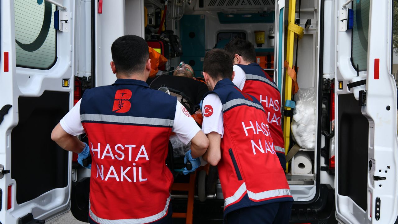 Büyükşehir 11 ayda 3 bin 298 hasta taşıdı