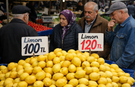Limon dalda ucuz, tezgahta lüks! Üreteni öldür, ithalatçıyı güldür...