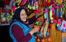 89 Yaşındaki Selfinaz Nine El Emeğiyle Gönülleri Isıtıyor