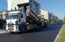 Savaştepe Caddesi’nde asfalt seferberliği: 6 bin 200 ton sıcak asfalt serildi