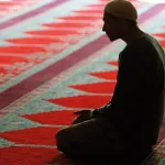 Mevlid Kandili Namazı Nasıl Kılınır, Kaç Rekat? Bu Gece İbadet Edecekler İçin Adım Adım Kandil Namazı Kılınışı: