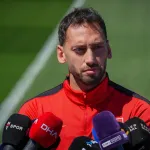 Fenerbahçe'den Yılın Transfer Operasyonu! Hakan Çalhanoğlu İçin İlk Temas Kuruldu!