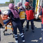 Dursunbey-Balıkesir Yolunda Kaza: Sürücü Araçta Sıkıştı