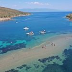 Cunda’dan Maden Adası’na Denizin İçinden Yolculuk... Tatilciler Bu Rotaya Akın Ediyor