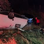 Edremit - Havran Yolunda Trafik Kazası: Lastiği Patlayan Karavan Tarlaya Savruldu, 1 Yaralı!
