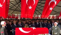 Uçak kazasında şehit düşen Uzman Çavuş Emre Sayın gözyaşlarıyla uğurlandı