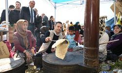 Ahmet Akın Hayır Turunda... Köy Hayırlarında Gözleme Pişirdi