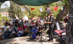 Ayvalık’ta Hıdırellez Coşkusu: Baharın Renkleri Çamlık’ta Hayat Buldu!