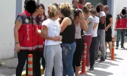 Balıkesir’de Fuhuş Çetesi Çökertildi! 3 Tutuklama, 8 Yabancı Sınır Dışı Ediliyor