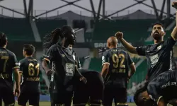 Bandırmaspor Bolu'da Şov Yaptı! 4-1'lik Galibiyetle Finale Göz Kırptı!